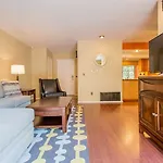 Expansive 2Br In South Park By Sonder